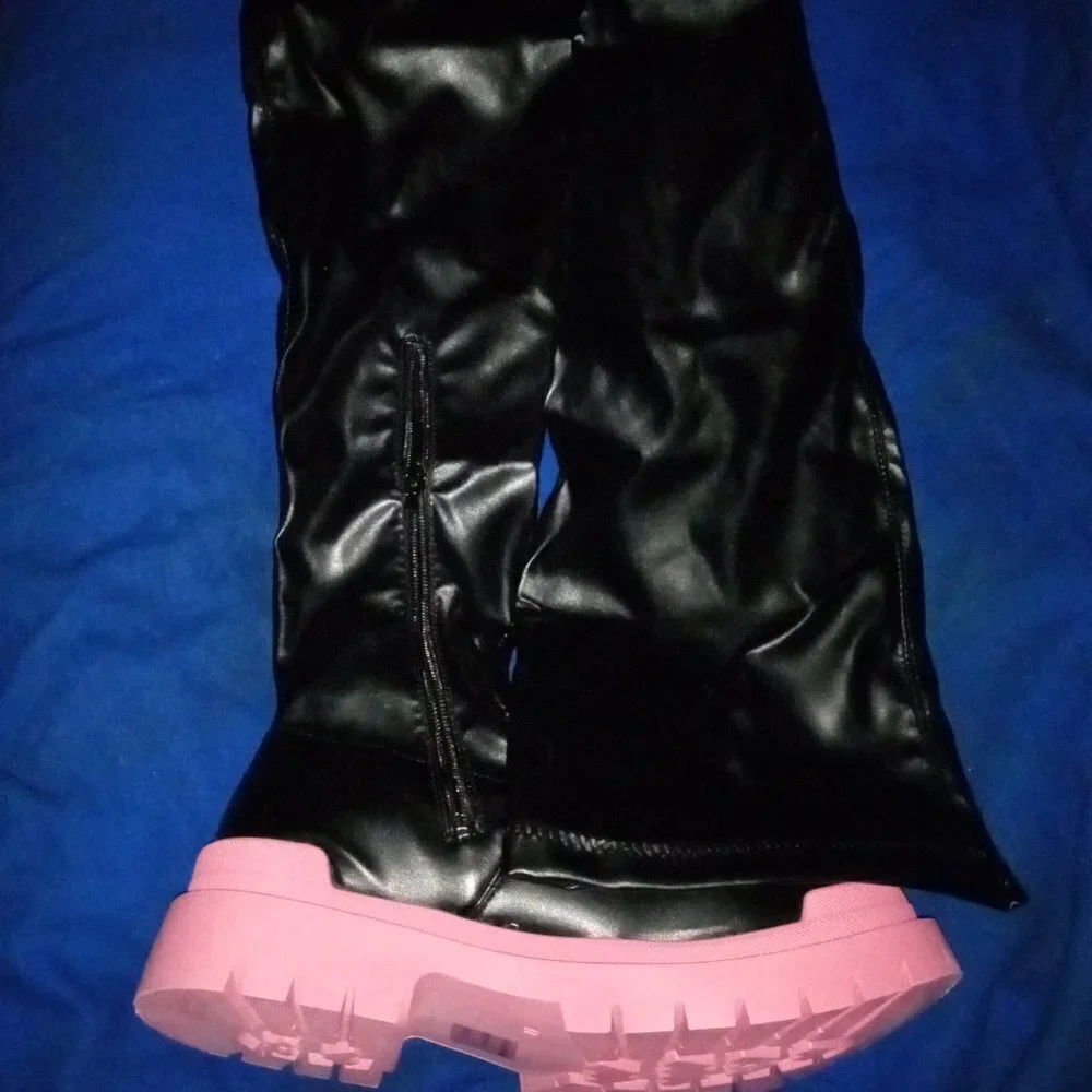 N/A available black